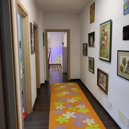 Apartment Apartment *