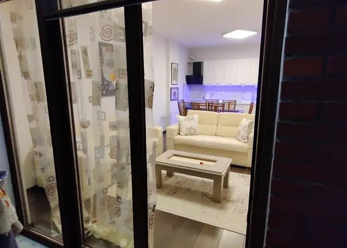 Apartment Apartment Apartment *